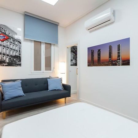 Plaza Mayor Apartment Madrid Exterior photo