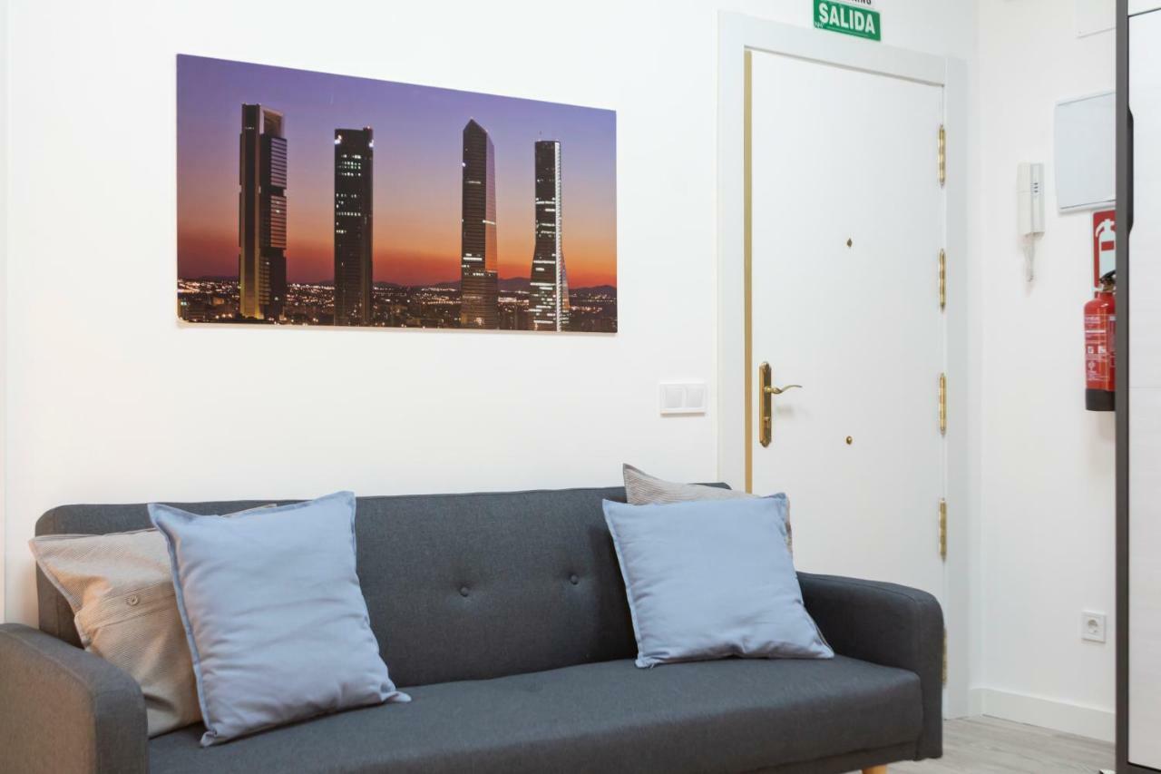 Plaza Mayor Apartment Madrid Exterior photo