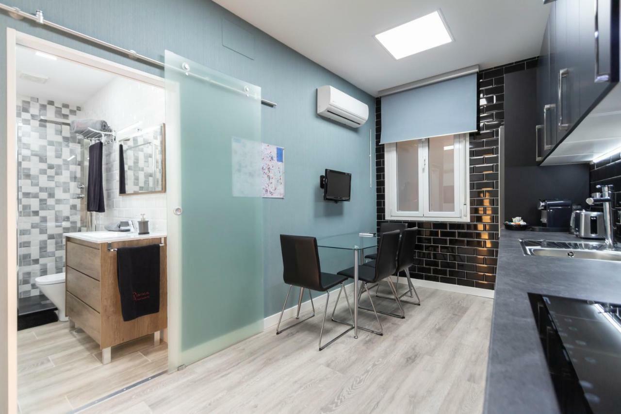 Plaza Mayor Apartment Madrid Exterior photo