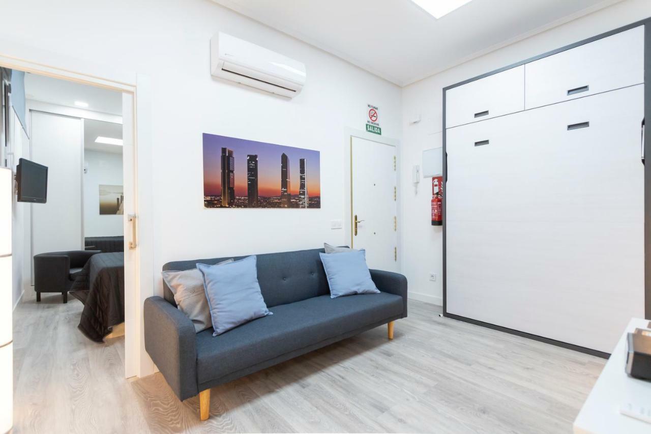 Plaza Mayor Apartment Madrid Exterior photo